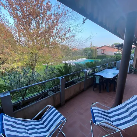 Family House With Free Parking, 450m From Beach Apartment Lazise