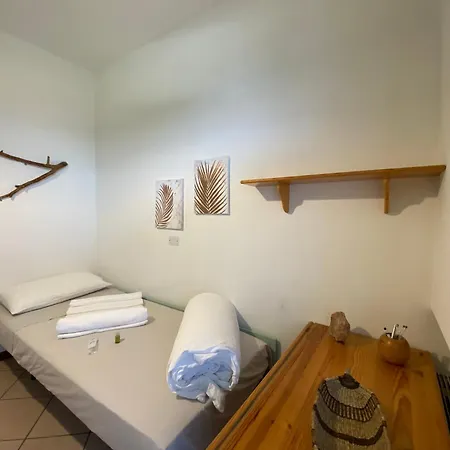 Family House With Free Parking, 450m From Beach Apartment *