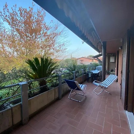 Family House With Free Parking, 450m From Beach Apartment *