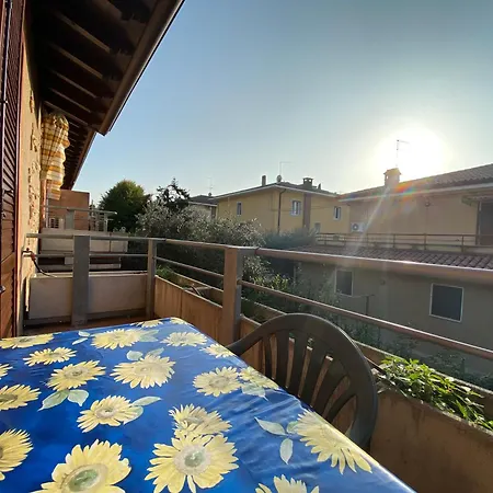 Family House With Free Parking, 450m From Beach *